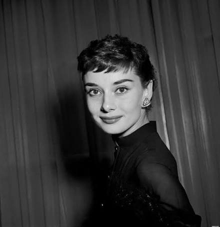 Audrey Hepburn's timeless beauty in 1954