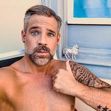 Ginger Hensley (ginger_hensley)