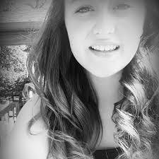 Melissa Roof's Instagram, Twitter & Facebook