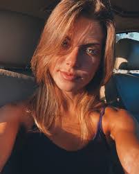 Alyssa Krakowski (@_alyssa_k) • Instagram photos and videos