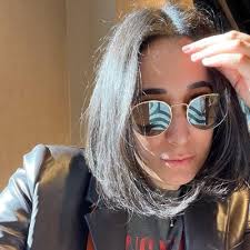 Dolly Wei's Instagram, Twitter & Facebook