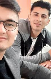 این نبود رسم روزگار ، بخاطر یه مشت بی شرف و بی وجدان ،کسیو از دست دادیم که  هر چقدرم بگیم کمه...لعنت بهت، لعنت به اونایی که باعث شدن..., داداشم روحت  شاد همیشه به یادتم🖤