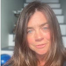 Amy Christie creative holistic movement & mindful making.