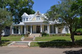 209 Arlington Ave Natchez Ms 39120 Mls 20200216 Zillow Sale House Victorian Homes Natchez