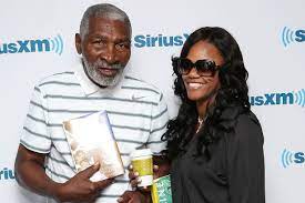 Aunjanue ellis plays their mom, oracene (far left). Serena Williams 75 Year Old Dad Divorcing 38 Year Old Wife Page Six