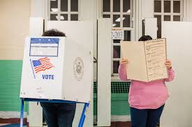 Een stembiljet is een formulier waarop een kiezer bij verkiezingen zijn stem uitbrengt en vervolgens in een stembus deponeert. N Y Primary Who Is On The Ballot The New York Times
