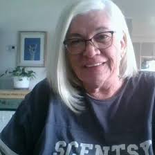 Debbie Roman "Scentsy" (waxslinger)