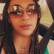 Mai Klein's Instagram, Twitter & Facebook