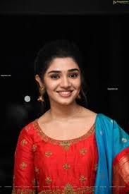 Krithi Shetty At Uppena Movie Success Meet Hd Photo Gallery Following the kannda movie, she made her first tamil movie azhagarsamiyin kuthirai along with appukutty in the lead role. krithi shetty at uppena movie success