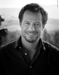 La masterclass con stefano accorsi all'università iulm di milano, trasmessa su sky cinema Stefano Accorsi Racconta Ai Bambini La Vita Dei Piu Grandi Poeti Della Storia Imgpress