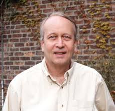 BU Econ News 2012.indd