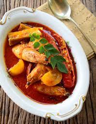 Today, she shares with us her family's udang masak lemak nenas recipe, or pineapple prawn curry. Resipi Kari Udang Dapur Tanpa Sempadan