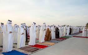 الرئيس الأفغاني يكمل صلاة #عيد_الأضحى رغم سقوط صواريخ قرب القصر الرئاسي. Ø§Ù„Ù…Ø³Ù„Ù…ÙˆÙ† Ø­ÙˆÙ„ Ø§Ù„Ø¹Ø§Ù„Ù… ÙŠØ­ØªÙÙ„ÙˆÙ† Ø¨Ø£ÙˆÙ„ Ø£ÙŠØ§Ù… Ø¹ÙŠØ¯ Ø§Ù„Ø£Ø¶Ø­Ù‰ Ø§Ù„Ø®Ù„ÙŠØ¬ Ø£ÙˆÙ†Ù„Ø§ÙŠÙ†