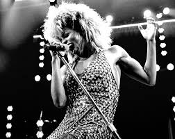 Родилась 26 ноября 1939 года в натбуше, теннесси (сша). Tina Turner Musical Adrienne Warren Interview Adrienne Warren On Becoming Tina Turner