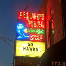 10 Restaurants You Have To Visit In Illinois Before You Die Best Pizza In Chicago Chicago Things To Do Chicago