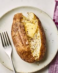 How To Bake A Potato In The Microwave Recipe In 2020 Baked Potato Microwave Potatoes In Microwave Making Baked Potatoes