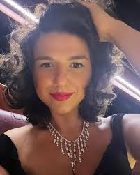 Must -see...fantastic woman pianist! Extra credit if you know the name of  the song!