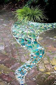 38 Best Mosaics Ideas To Beautify Your Garden More Homeridian Com Unique Gardens Mosaic Garden Charming Garden