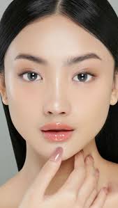 ЦВЕТНЫЕ ЛИНЗЫ ДЛЯ НОВОГОДНЕГО ОБРАЗА✨