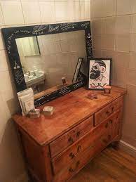 Decorations can easily become clutter in such a limited space. Rockabilly Bathroom Decor Manner Zimmer Mannerzimmer Zimmer