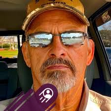 Chumlee takes a look at an autographed self-portrait of film director  Alfred Hitchcock in this clip from Season 16, Episode 5, "International  Pawn of Mystery."