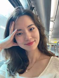 Hi, I'm from Japan and I'm looking for a partner. If you're interested,  feel free to add me.