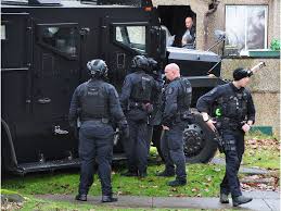 Vancouver police raid east Vancouver house | Vancouver Sun