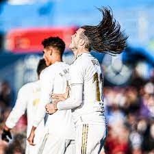 Suffice to say, it's a fairly drastic transformation from. Espn Fc On Twitter Gareth Bale Letting His Hair Down