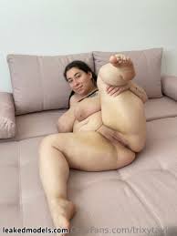 Trixy Taylor Solo Playtime- Intimate Sessions Revealed