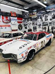 The early years 1936 to 1949a documentary of the rise of nascarcredit to the creater of this documentary john w. Nascar Board Jonathan Alonso Https Www Thejonathanalonso Com Nascardiecast Nascarhalloffame Nascaronnbc Na Nascar Race Cars Nascar Racing Ford Racing