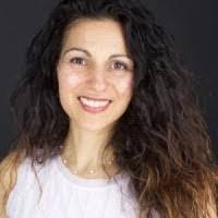 Amanda Sarno's Instagram, Twitter & Facebook