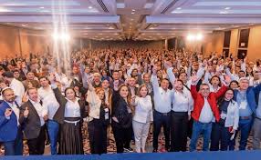 Con fotos falsas y dinero de iglesias querían ser partidos; México Tiene Vida registró 98 ministros de culto