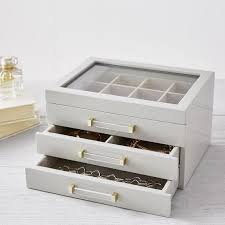 Elle Lacquer Jewelry Display Box In 2020 Jewelry Display Box Jewelry Box Diy Jewelry Organizer Box