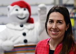 Le Carnet de Karine: avant de diriger le Carnaval de Québec, Marie-Ève  Jacob a beaucoup appris... dans le sport