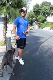 kivanc walking his dog turkish actors kivanc tatlitug actors