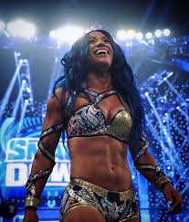 72 5k Likes 907 Comments Mercedes Varnado Sashabankswwe On Instagram People Want My Power And They Wa Sasha Bank Female Wrestlers Wwe Female Wrestlers