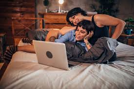 9 Alternatives to Porn to Get You and Your Partner In the Mood