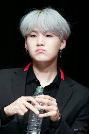 Downloade dieses freie bild zum thema bts suga kpop aus pixabays umfangreicher sammlung an public domain bildern und videos. Pin By O On Syubiessss Suga Yoongi Bts Yoongi