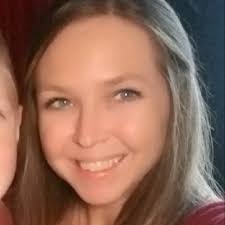 Crystal Medlock's Instagram, Twitter & Facebook