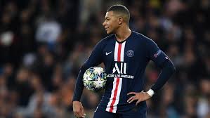 An enthralling first half kicked off with the visitors breaking the deadlock inside just three minutes. Psg Vs Bayern Die Roten Minta Saran Coman Untuk Hentikan Mbappe