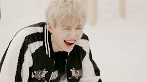 Résultats de recherche d'images pour « BTS suga smile »