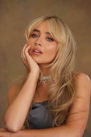 MacKenzie Blair (glitterandbgay)