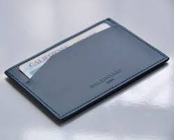 If the credit card issuer reports authorized users, the account will appear on their credit report and their credit score select an established credit card where you have good credit history when adding someone to your credit make a discover card payment. The Best Credit Cardholders Mr Essentialist