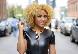Transcript one of the challenges we face from going from light blonde hair back to brown hair is making sure the hair stays rich and shiny and it doesn't look flat and dull. How I Care For My Hair Now That It S Blonde Naturallycurly Com