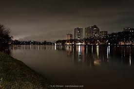 Les Quais Dalfortville Vus Depuis Les Berges A Vitry Sur Seine Lors De La Crue De La Seine De Janvier 2018 Alfortville From New York Skyline Skyline Instagram