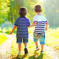 скачать песню а мы маленькие дети храним свои секреты My Malenkie Deti Slushat Pesnyu Onlajn I Skachat