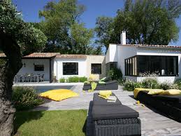 Luxury Villa Rent Ile De Re Sj Villas La Couarde Sur Mer Luxury Beach Villa Sleeps 10 Pool Maid House Maid House Architecture Design Villa