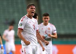 Η δανία έδειξε τις προθέσεις της εξ αρχής στον αγώνα και μόλις στο 5ο λεπτό, ντιλέινι με κεφαλιά άνοιξε το σκορ. Ysqhwti377f7lm