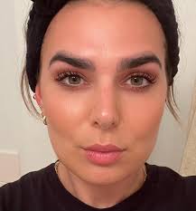 JANELLE BROWS (@janellebrows) • Instagram photos and videos