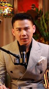 Phụ Nữ Vừa Đẹp Vừa Giàu Đang Trở Thành 'Nạn Nhân' Của Chính Mình